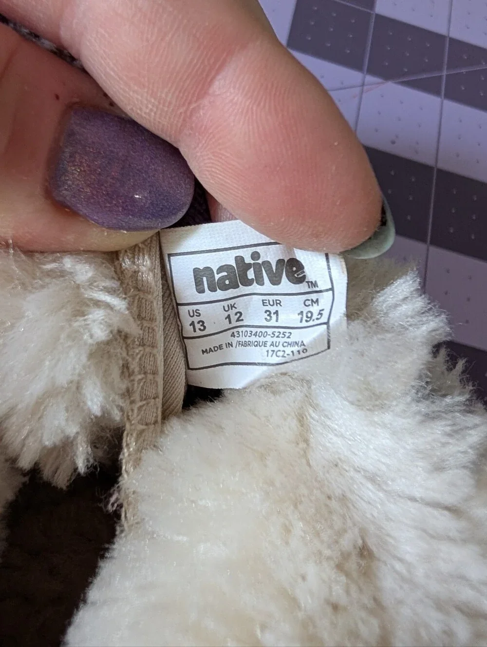 Native AP Luna winter fold over Boots Kids  toddler Size 13 Purple faux fur